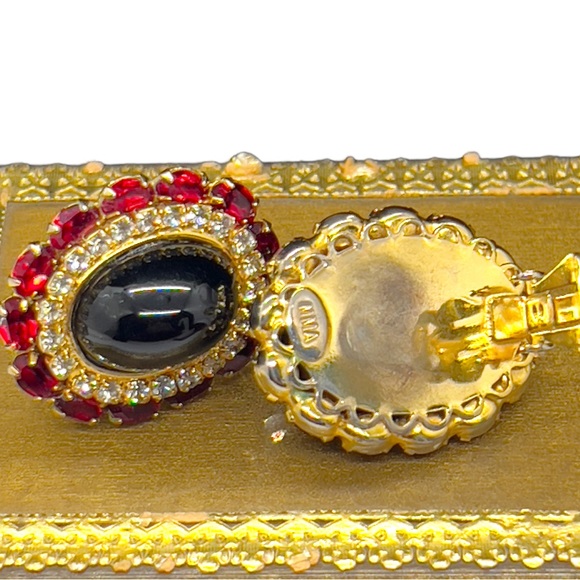 Vintage (MMA) Black Cabochon, Ruby Red & Clear Rhinestone Clip Earrings - Picture 5 of 6